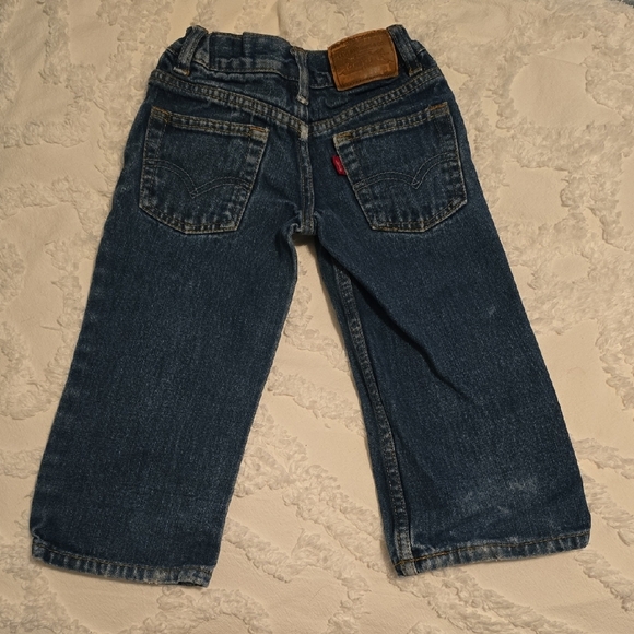 BOTH For $15:  Levi's Jeans And Silver And Pink Sweater Size 2T (0718) - Picture 2 of 8